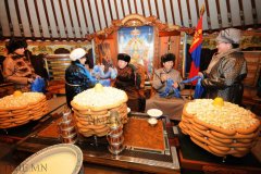 Цагаан сар в монгольском парламенте