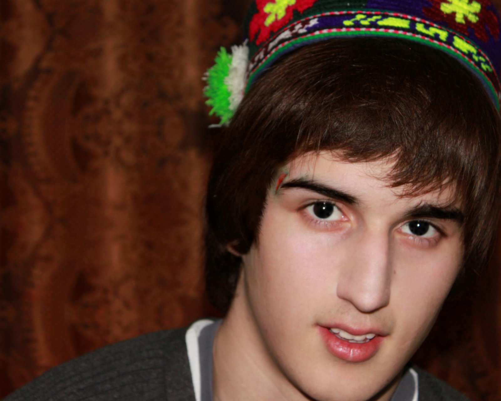 Настоящий таджикский. Красивые таджикские парни. Таджикский мальчик. Таджикские пацаны. Таджик подросток.